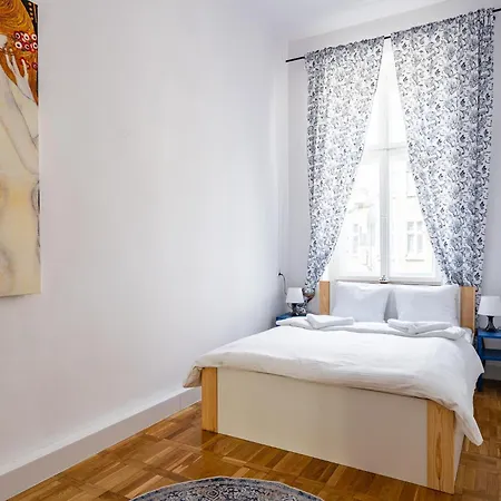 Lägenhet Rentplanet - Piastowska Wrocław