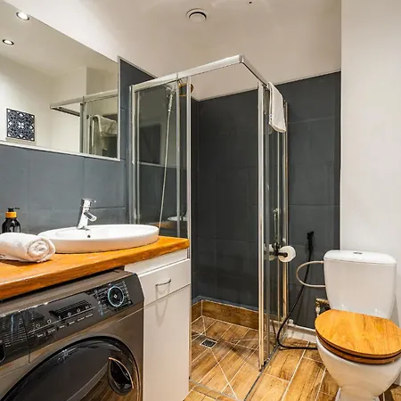 Rentplanet - Piastowska Apartment